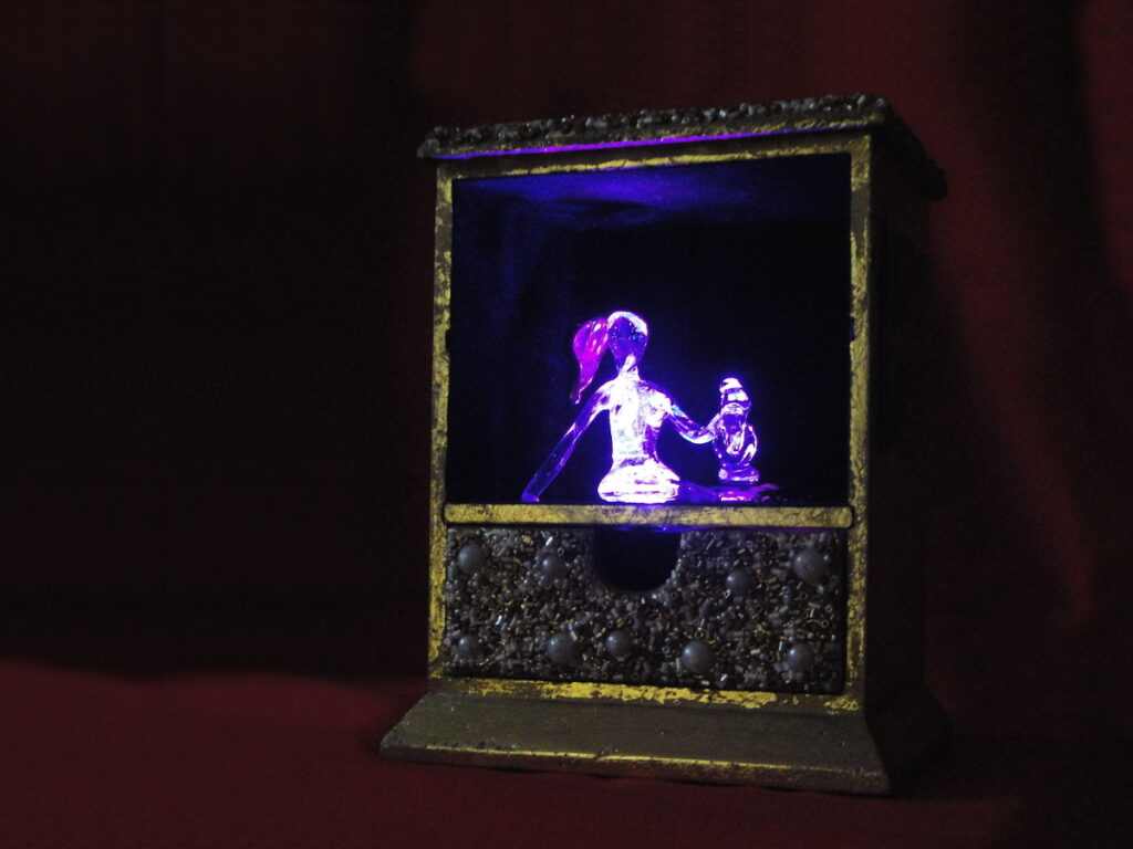 Ariel-Led in violetter Transition
