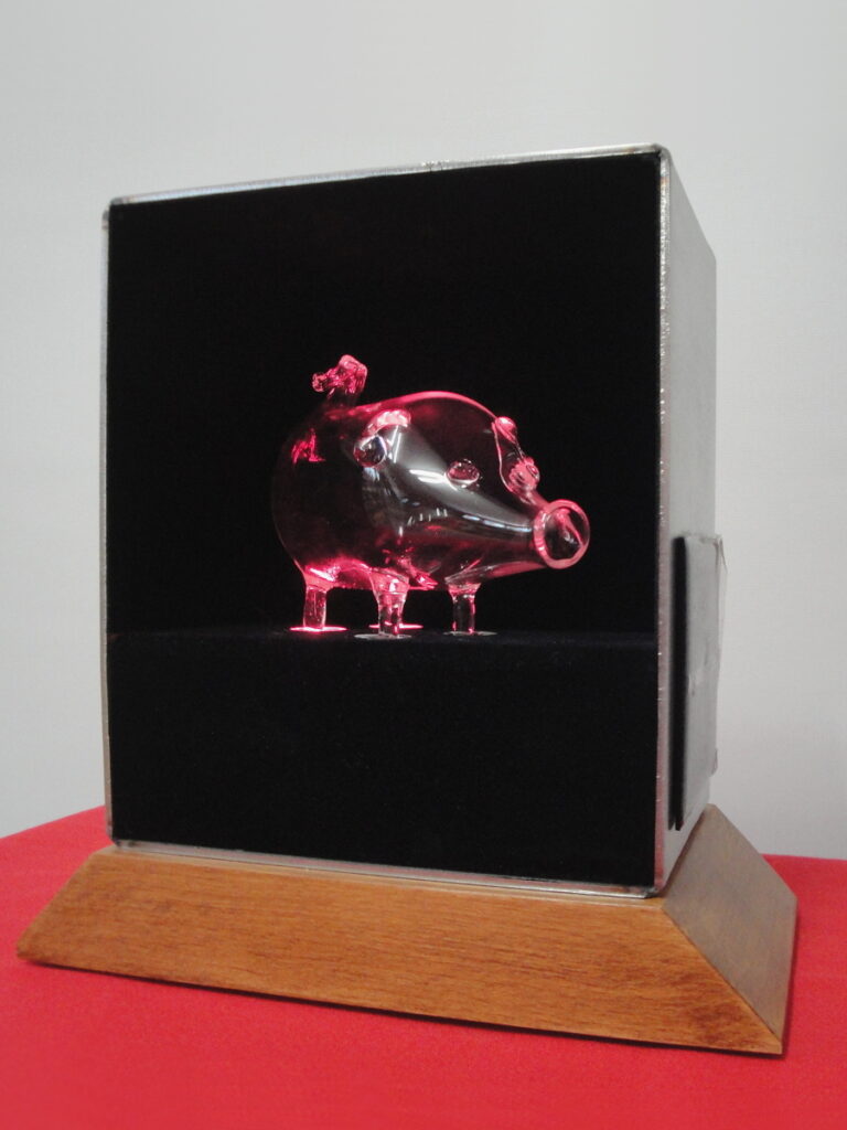 Edelstall mit PigLed, rote Phase
