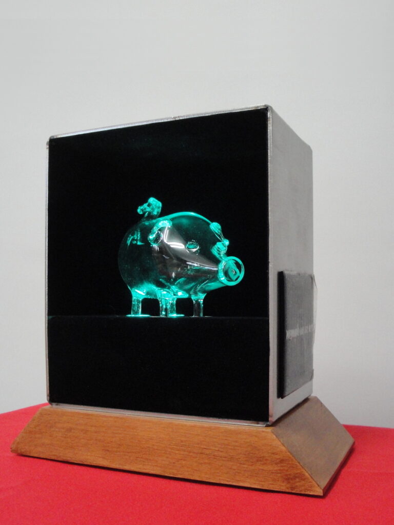 Edelstall with PigLed in green transition